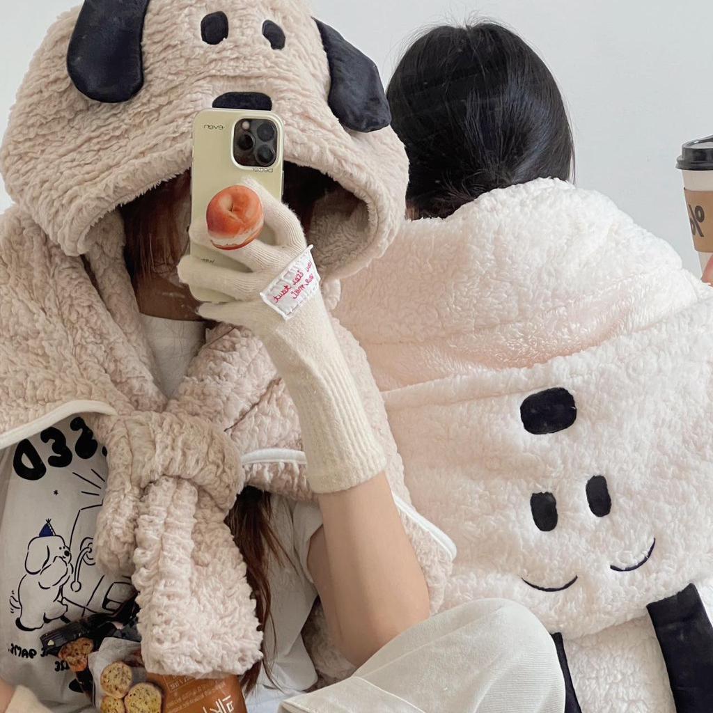 2024 Cute Cartoon Bear Hooded Shawl Blanket - Cozy and Thick for Women