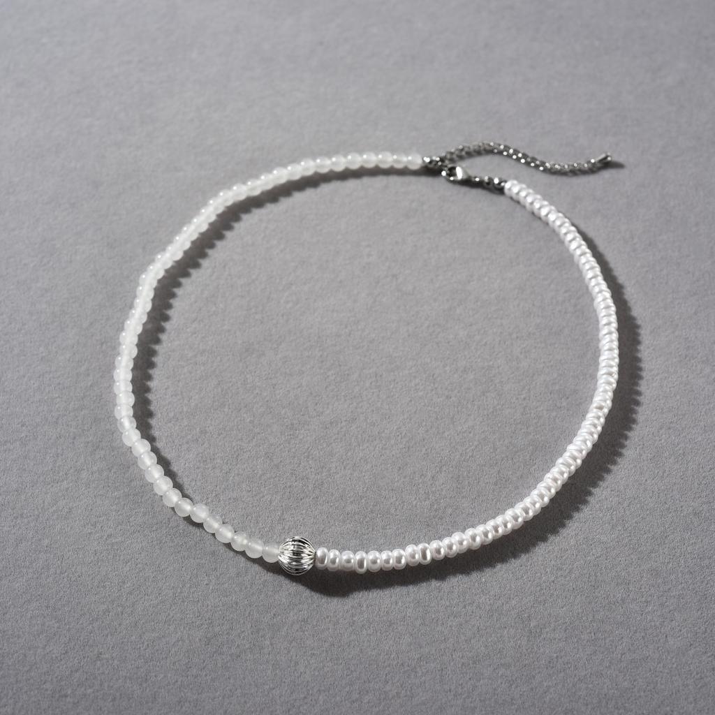 Light Luxury Style Personalized Pearl Color Matching White Stone Beaded Copper Plated Platinum Collarbone Chain Trend Unique Simple Necklace