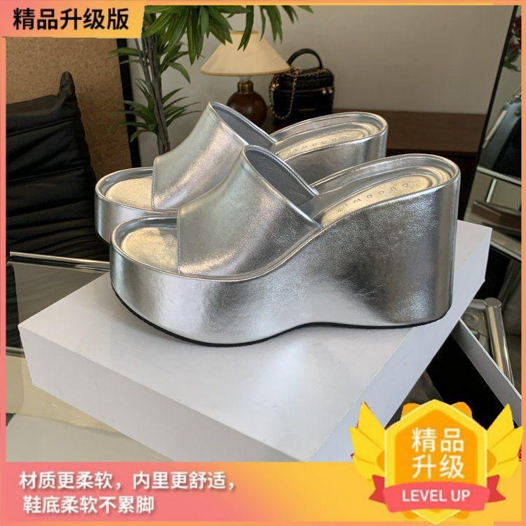 Platform Slippers 2025 Summer Comfortable Casual Fashion Wear Sandals Muffin Fish Mouth Open Toe Height Commuter Women's Shoes