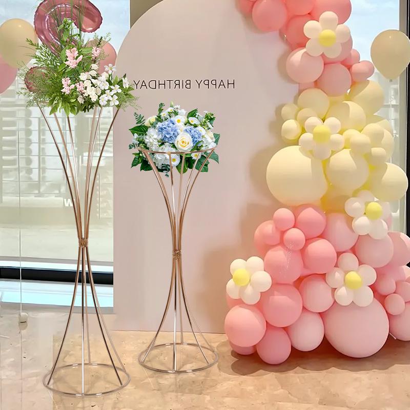 Wedding Wrought Iron Gold Flower Stand Decoration with Slim Waist Design