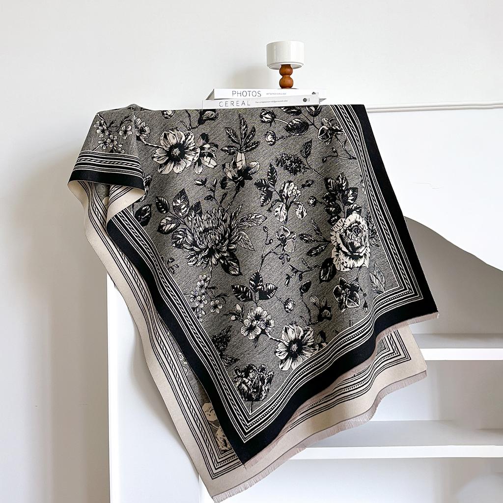 Luxury Autumn And Winter Cashmere Scarf Women  Warm Pashmina Blanket Poncho Scarves Fashion Print Shawl Thick Foulard Bufanda