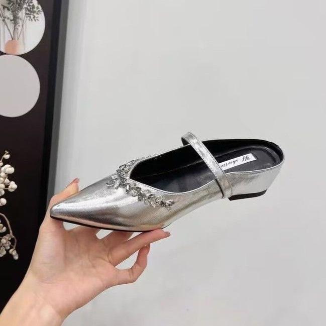 Raised flat-bottomed rhinestone bag head half slippers women wear pointed toes nude fairy wind sandals Muller shoes in the summer of 2025