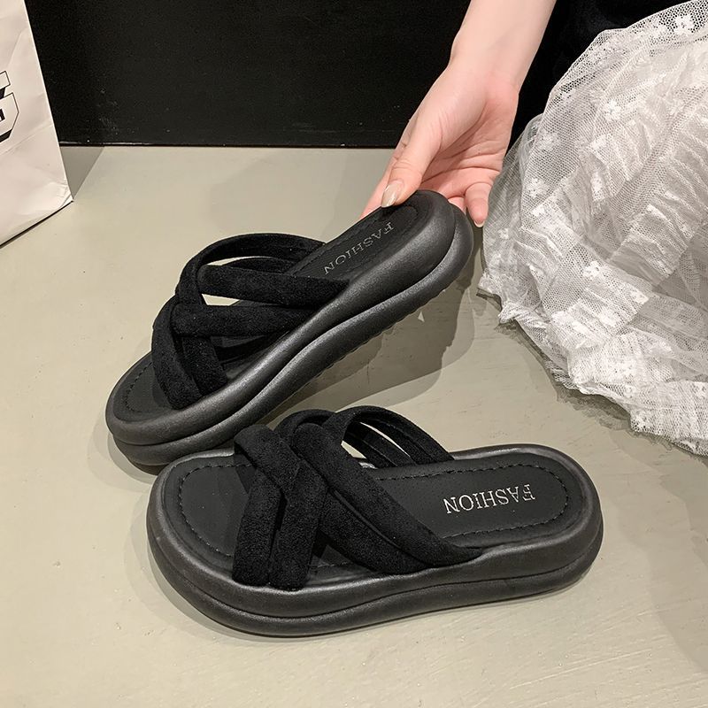 Thick-soled Women s Flat Bottom One-word Drag Breathable Wear-resistant Non-slip Sandals 35 1619₽