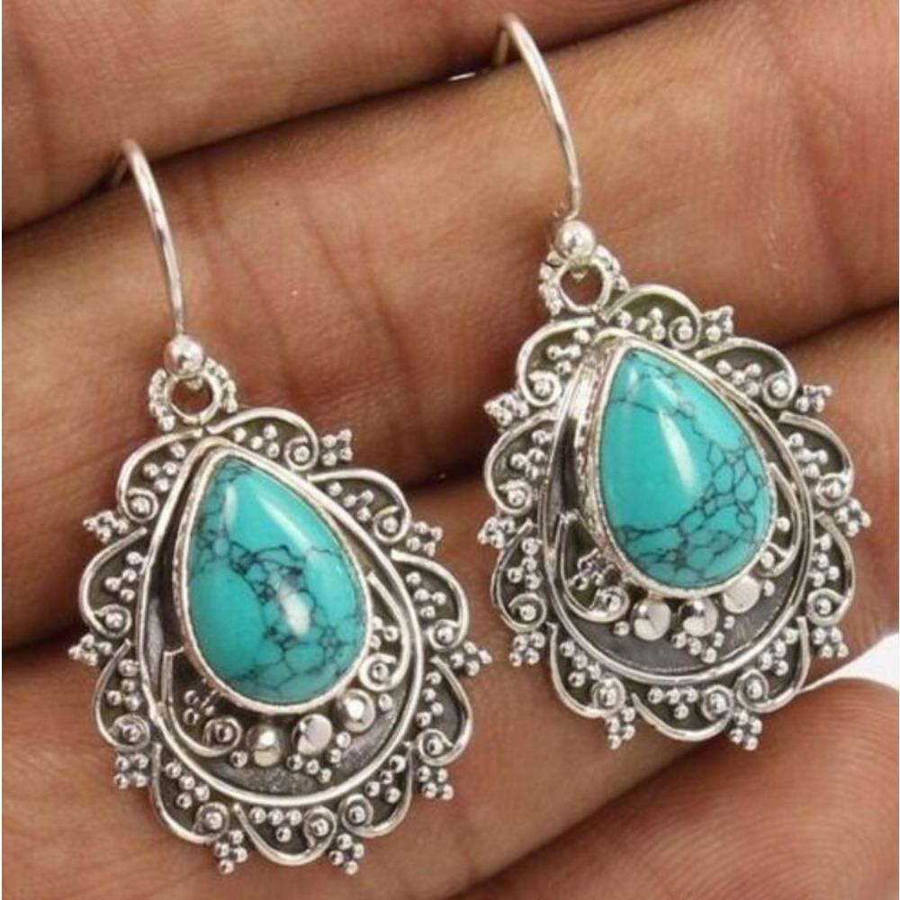 Retro Love Shape Strange Earrings European Beautiful Woman Earrings