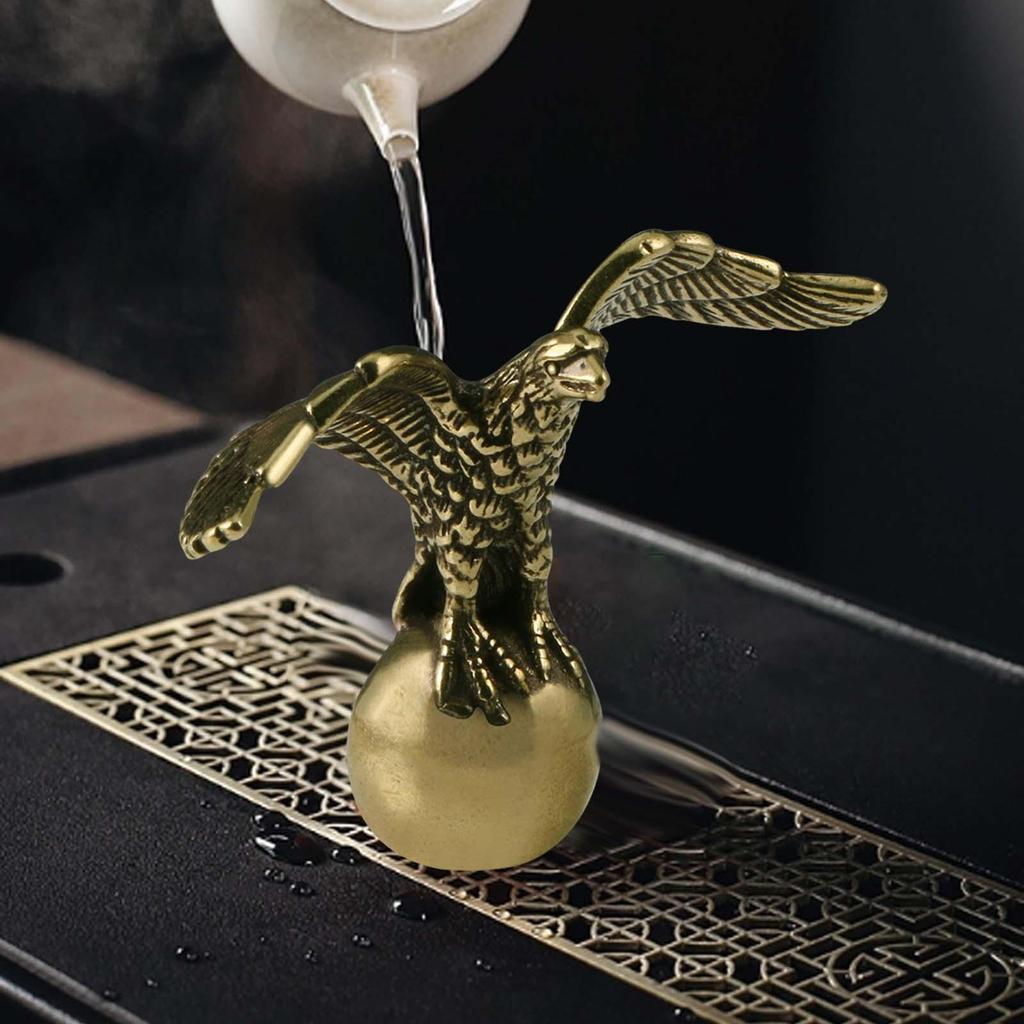 Mini Eagle Statue Figurine Collection Ornament Art Creative Brass Crafts Antique for Dining Room