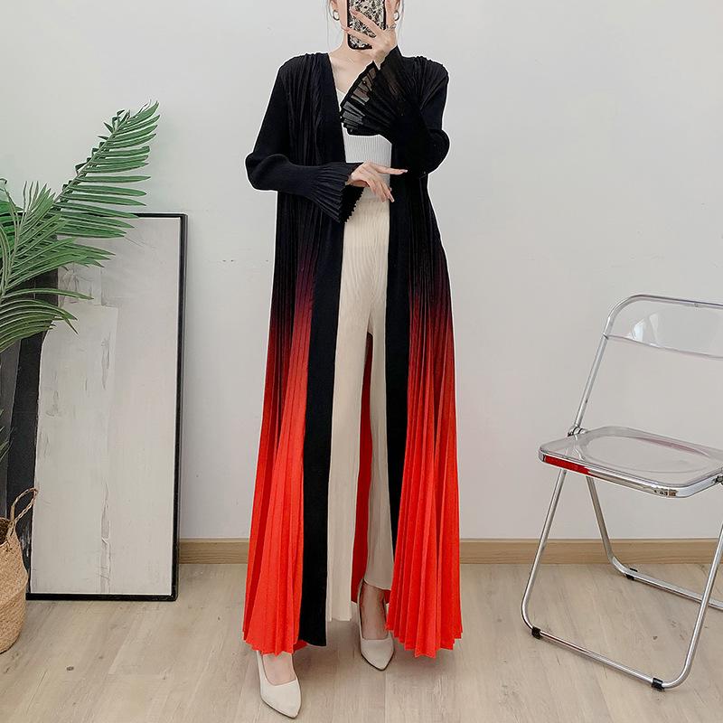 Gradient Color Handmade Pleated Long Sleeve Outerwear - 2024 Spring/Autumn Women's Slimming Robe