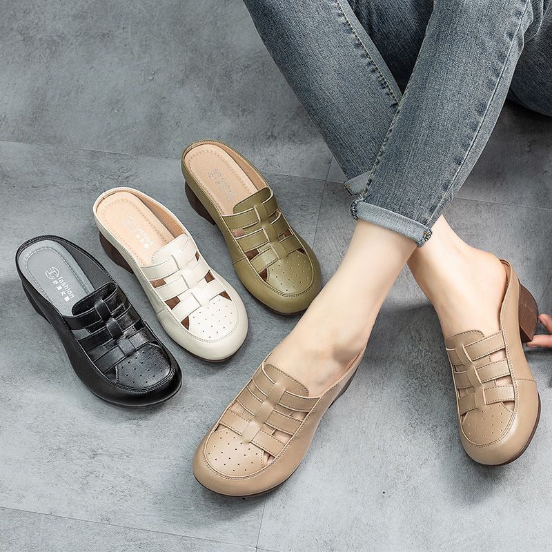 Summer New Hollowed Out Breathable Sandals Fashionable and Comfortable Non Slip Sandals Women's Slippers