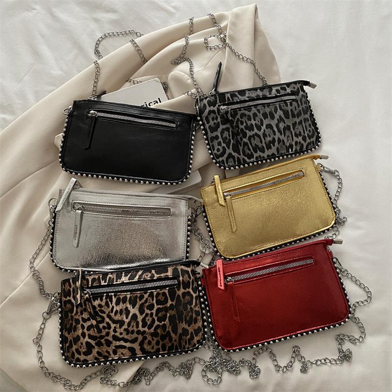 New Temperament Fashion Design Solid Color Retro Fresh Texture Shoulder Envelope Bag Chain Messenger Bag