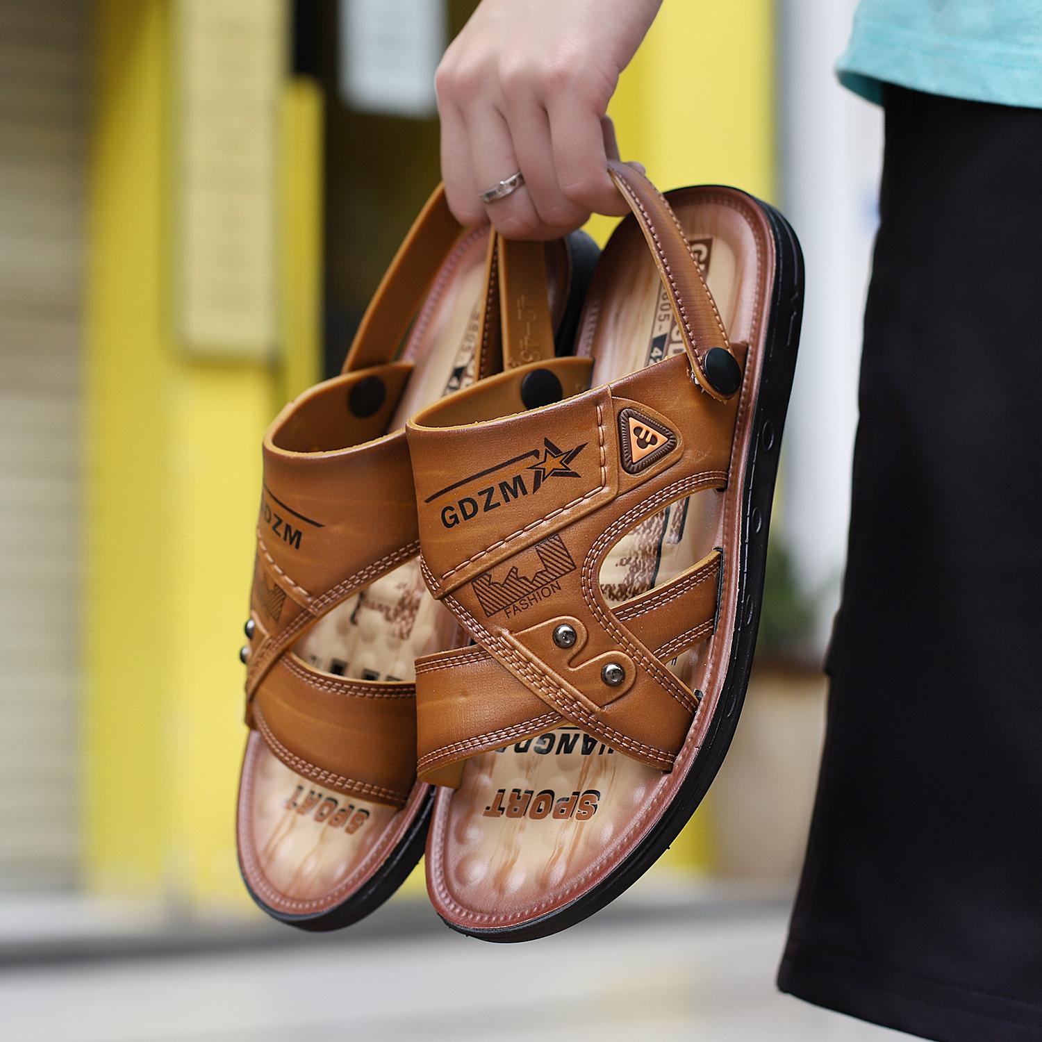 

Новые летние мужские сандалии 2024 года, суперволокно, мягкая подошва, обувь для вождения, пляжная обувь, повседневные шлепанцы двойного назначения для ношения на улице 44 бежевый