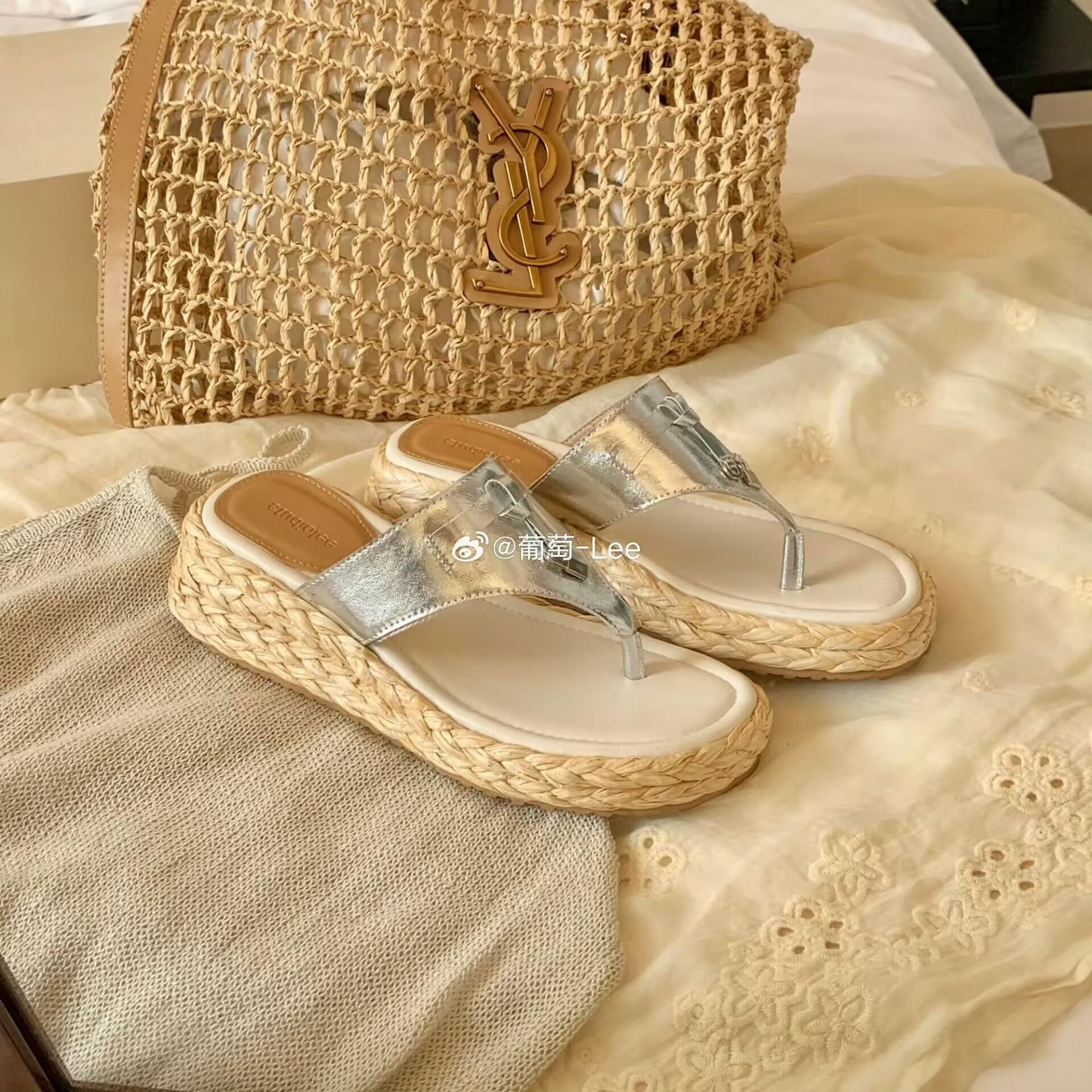 

Grape mother studiolee height increase of 5.5cm small size thick bottom tassel buckle foot flip-flops straw sandals outside wear 31 серебряный