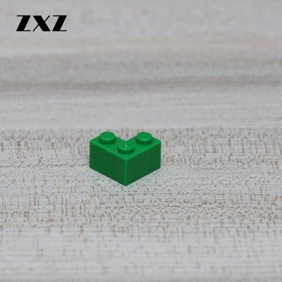 

50pcs High Bricks 2 x 2 Right Angle Corner Building Blocks Parts 2357 Assemble Particles City WW2 Military Friends Accessories зелений