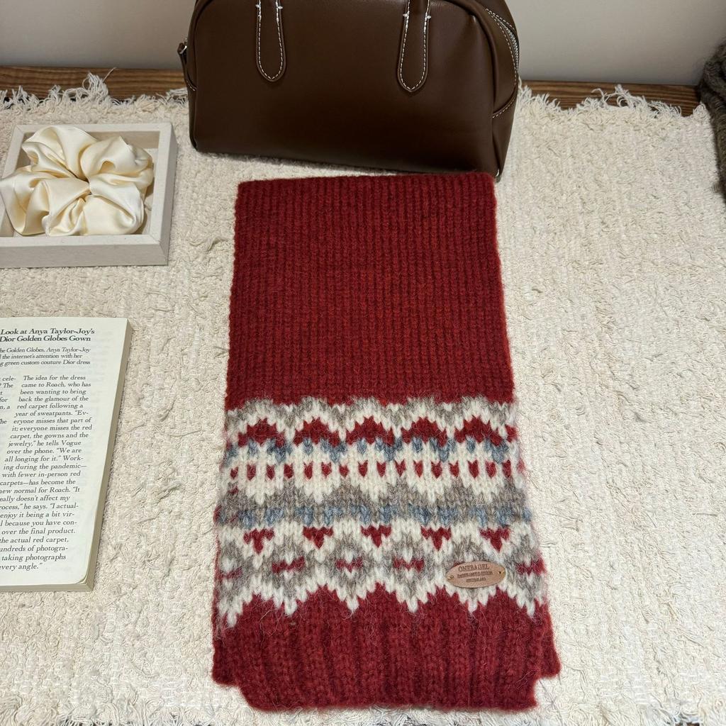 Autumn and winter wool knitted Christmas scarf red retro scarf to keep warm, autumn and winter scarf female atmosphere
