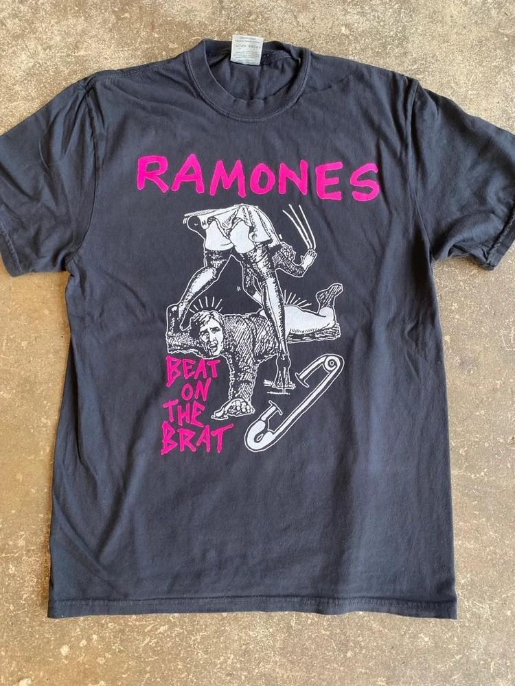 Ramones Beat On The Brat рок панк короткий рукав черная классическая футболка VK01956 Унисекс футболка L