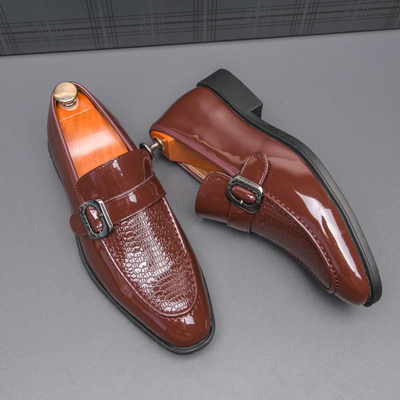 2024 Fashion Buckle Brown Dress Shoes for Men Wedding Shoes Pointed Toe Shiny Rhinestones Luxury Shoes Men Urban Shoes Footwear