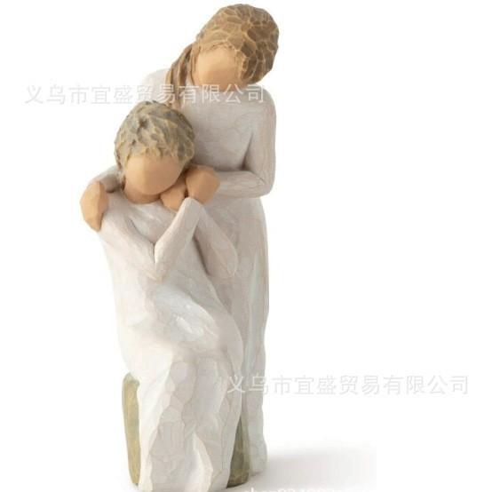Valentine's Day Wood Carving Style Couple Figurine Resin Craft Romantic Embrace Home Decor