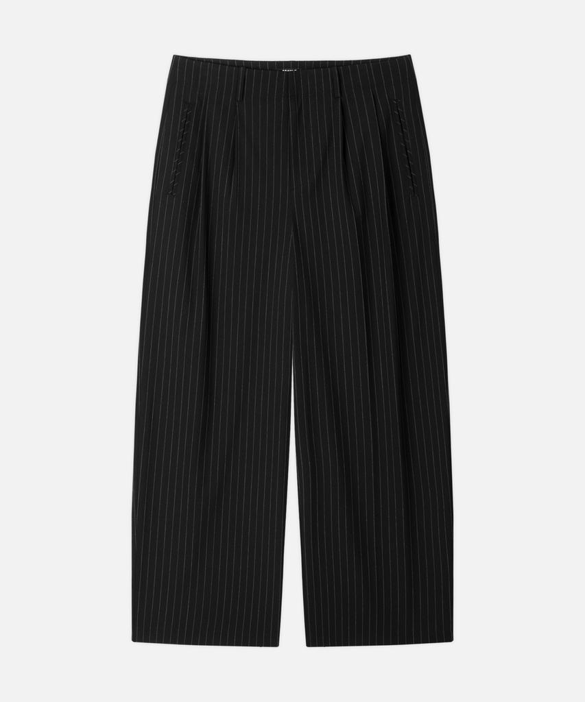 DRAW FIT Two-Tuck Wide Pinstripe Slacks [Black]