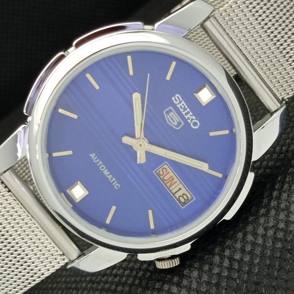 

ВОССТАНОВЛЕННЫЕ ВИНТАЖНЫЕ SEIKO 5 AUTO 7009A ЯПОНИЯ МУЖСКИЕ D/D СИНИЕ ЧАСЫ 588a-a310216-2 SKU588a-a310216