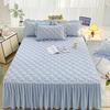 Set Grembiule da Letto Trapuntato Monocolore: Protezione per Materasso e Federe Antiscivolo e Antipolvere