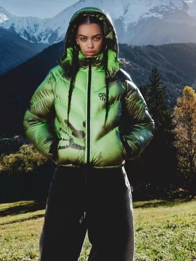 Mertra Winter Color-Changing Heat-Reactive Hooded Cotton Jacket – Thick, Warm Outerwear