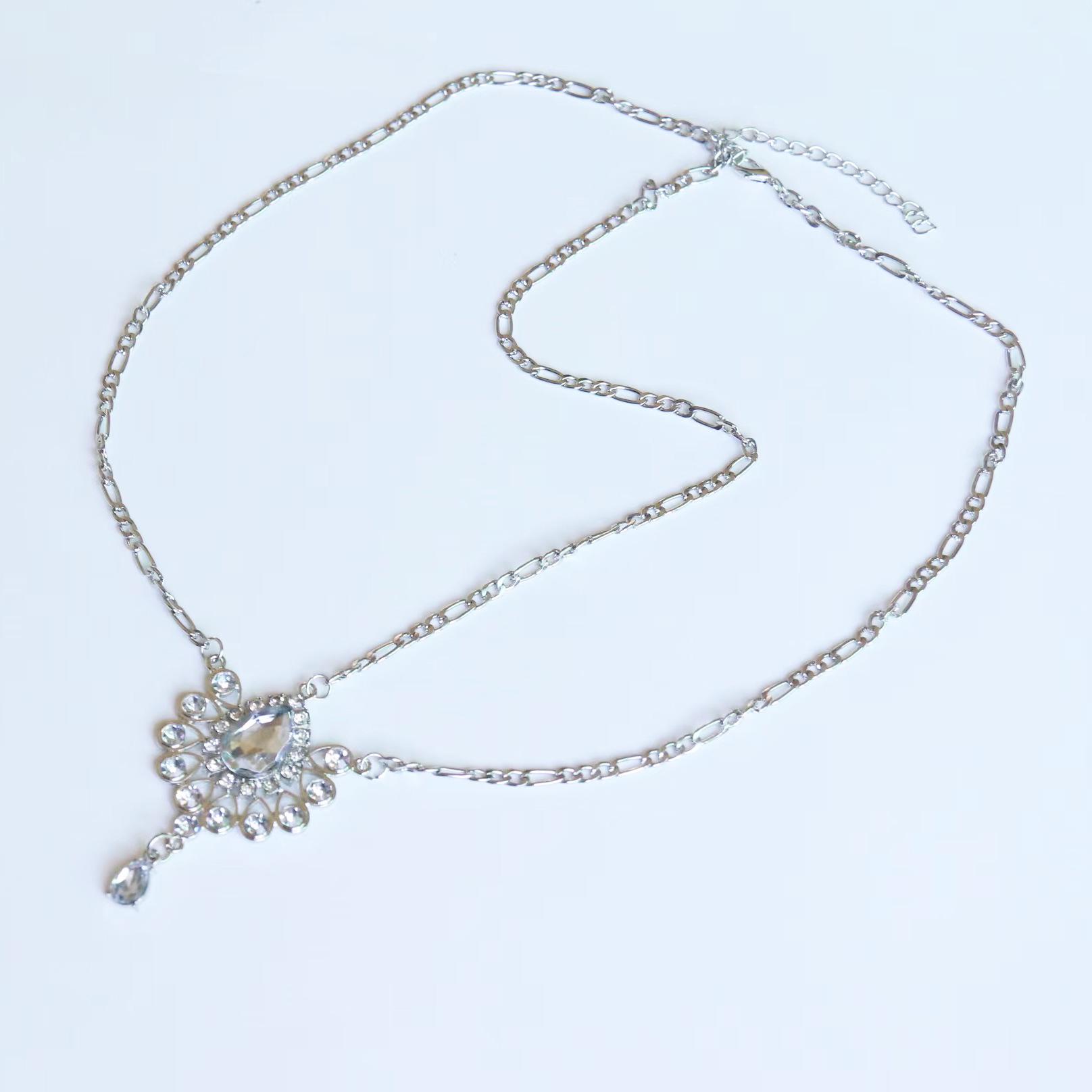 

Bohemian Crystal Forehead Chain Bridal Headdress - Luxury Retro Hair Accessory белый