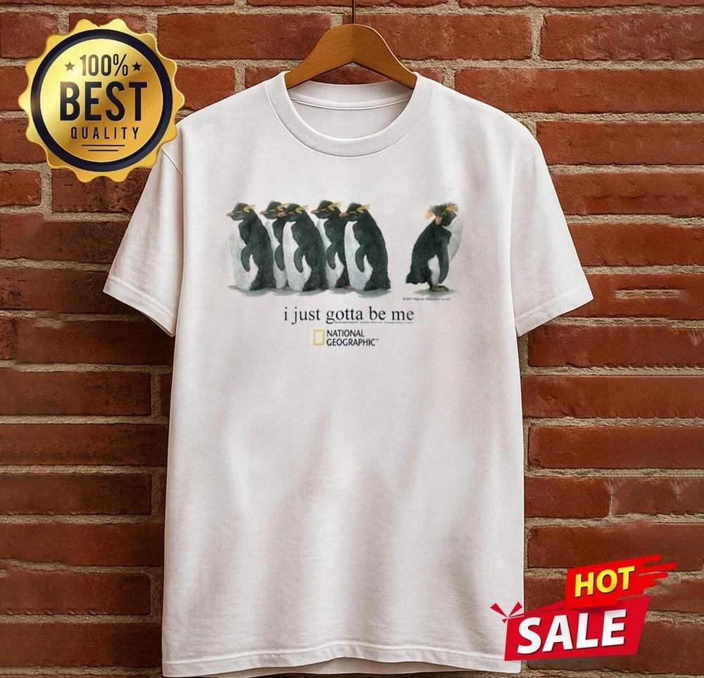 Унисекс Футболка с пингвином  Мне просто нужно быть собой  S