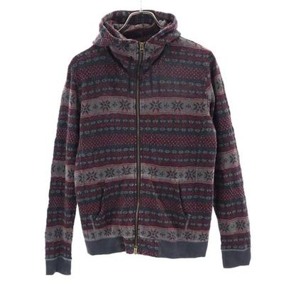 Sıcak tutan kıyafetler – Kapşonlu Kazaklar ve Svetşörtler