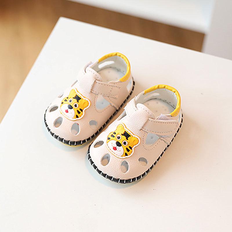 

Summer Hollowed-out 0-1 and A Half Year Old Male and Female Baby Toddler Shoes Do Not Fall Off Soft-soled Baby Sandals in 6-18 Months 13 белый