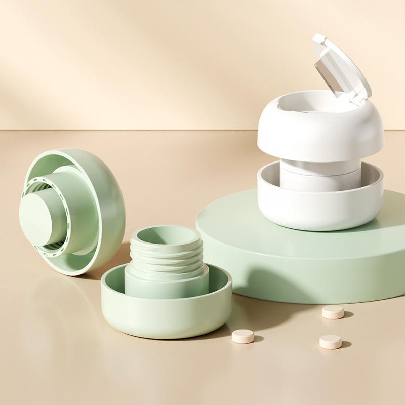 2-in-1 Portable Pill Grinder and Cutter – Multifunctional Dispensing Organizer with Stainless Steel Blade