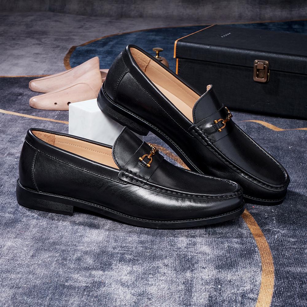 Moda Nuova Moda Designer Uomo Punta Fibbia Nera Metallica Scarpe Basse Oxford Scarpe Casual Abito da Sposa Festa di Maturità Zapatos Hombre