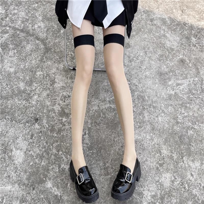 

весна и лето 2025 черные и серые комбинированные гольфы до колена jk высокие гольфы в рубчик сочетающиеся по цвету гольфы до икры длинные компрессионные гольфы Average size 80-70 kg