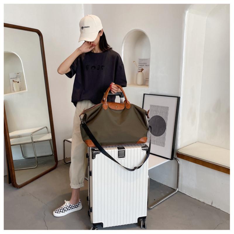 Mode Farbblock Kurztrip Reisetasche Bequemes Nylon Große Kapazität Gepäcktasche Leichte Schwimm-Fitness-Tasche Schlichte Alltags-Ausgehhandtaschen