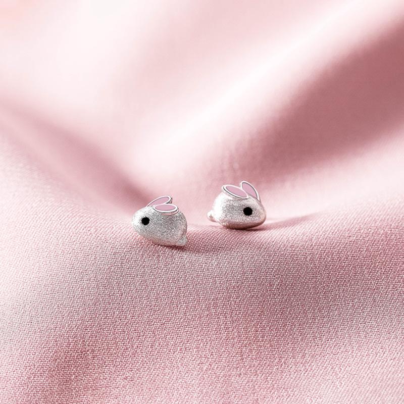 

Korean-Style S925 Sterling Silver Three-Dimensional Rabbit Stud Earrings: Fresh, Sweet, and Lovely Animal Design for Women. 925 Sterling Silver