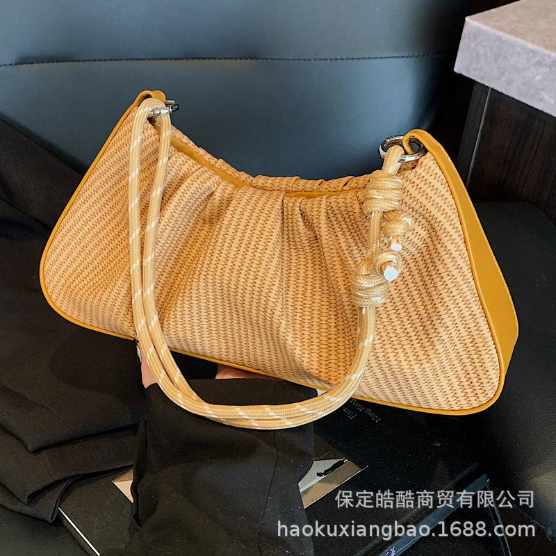 Super Fire Niche Pleated Bag Women's 2025 New Summer Versatile Messenger Bag Exquisite Shoulder Underarm Cloud Bag