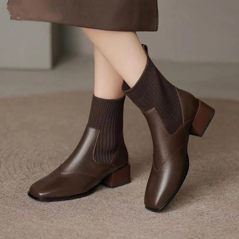 Knitted sleeve elastic thin boots women's retro square head thick medium heel short boots women's autumn and winter new boots