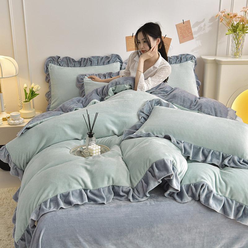 

Однотонный комплект из четырех предметов в стиле принцессы, двусторонний коралловый фланелевой зимний утолщенный кружевной пододеяльник, простыни 1.8m bed sheet 4pcs