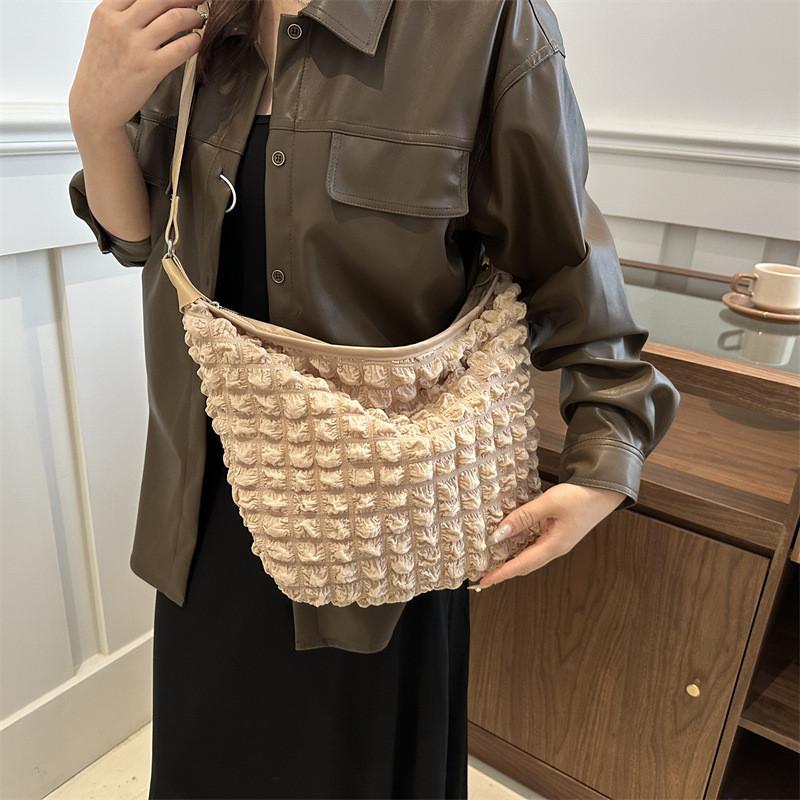 Trendy Casual Women's Shoulder Tote Bag Spacious Vintage Design For Daily Use