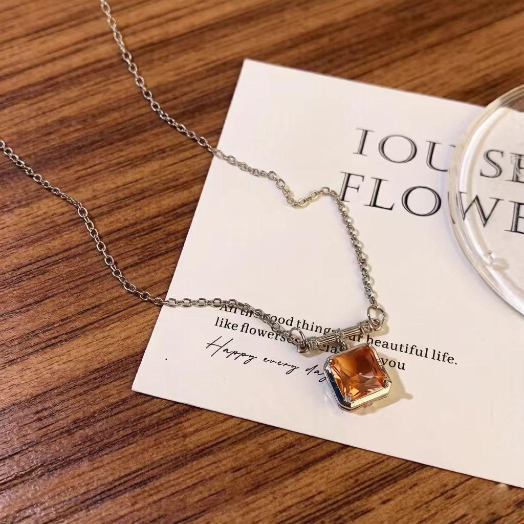 Champagne Cube Pendant Necklace – Premium Layering Chain, Chic Collarbone Statement for Women