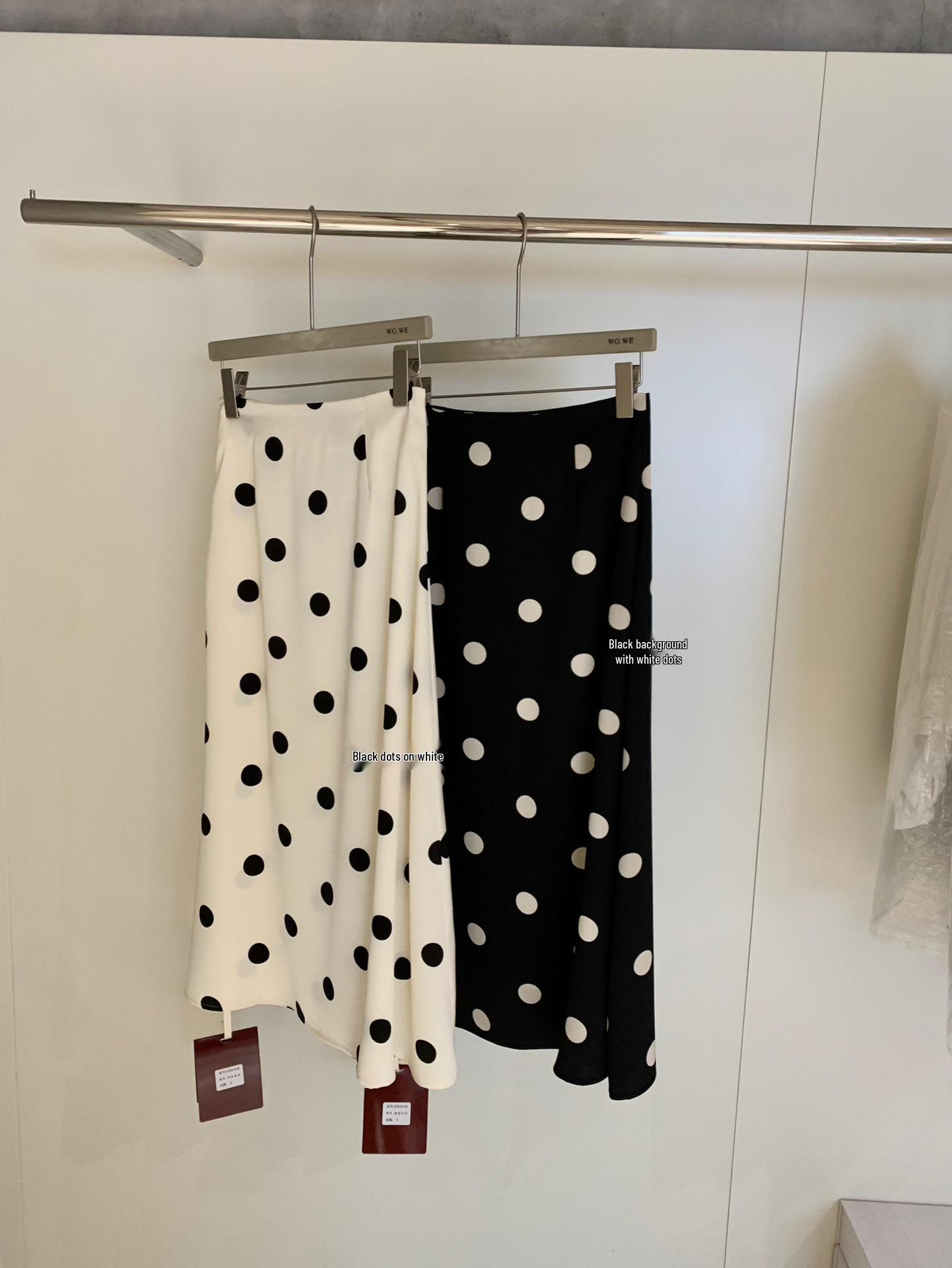 Women s Petite A-line High-Waisted Polka Dot Skirt - Spring/Summer Collection Small