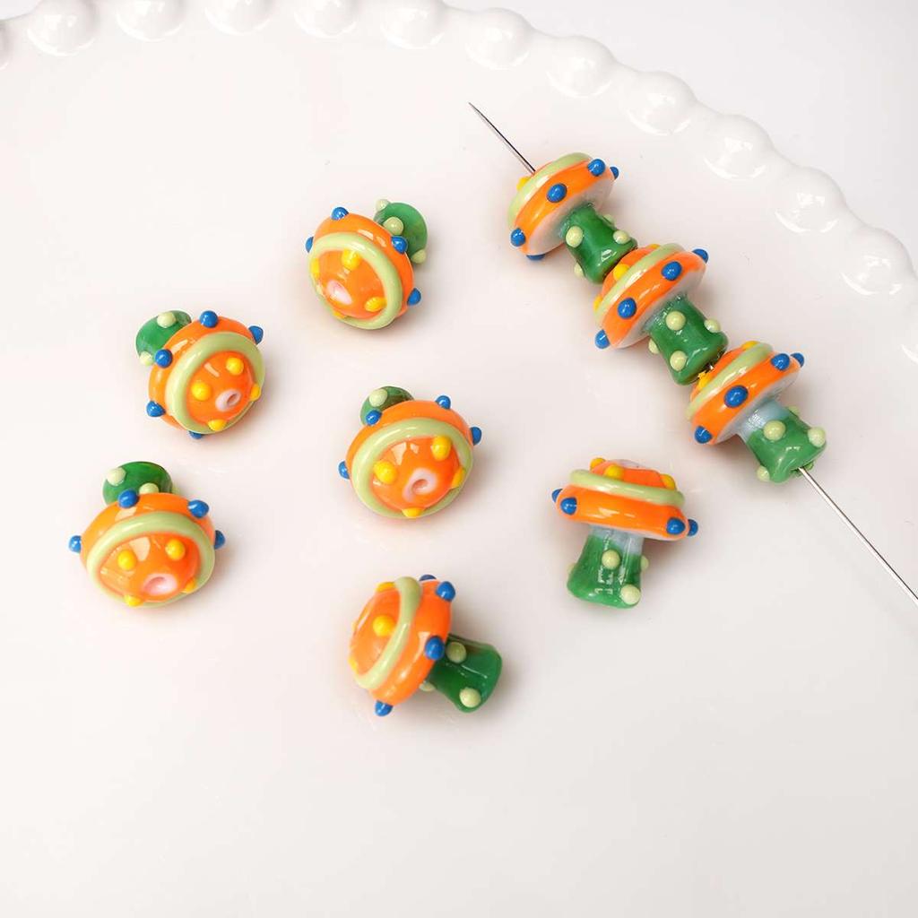 1 pezzo [17x16mm] Perline a forma di fungo in Vetro Colorato Dipinte a Mano Perline Fungo Tridimensionali Accessori Fai da Te per Gioielli Fatti a Mano
