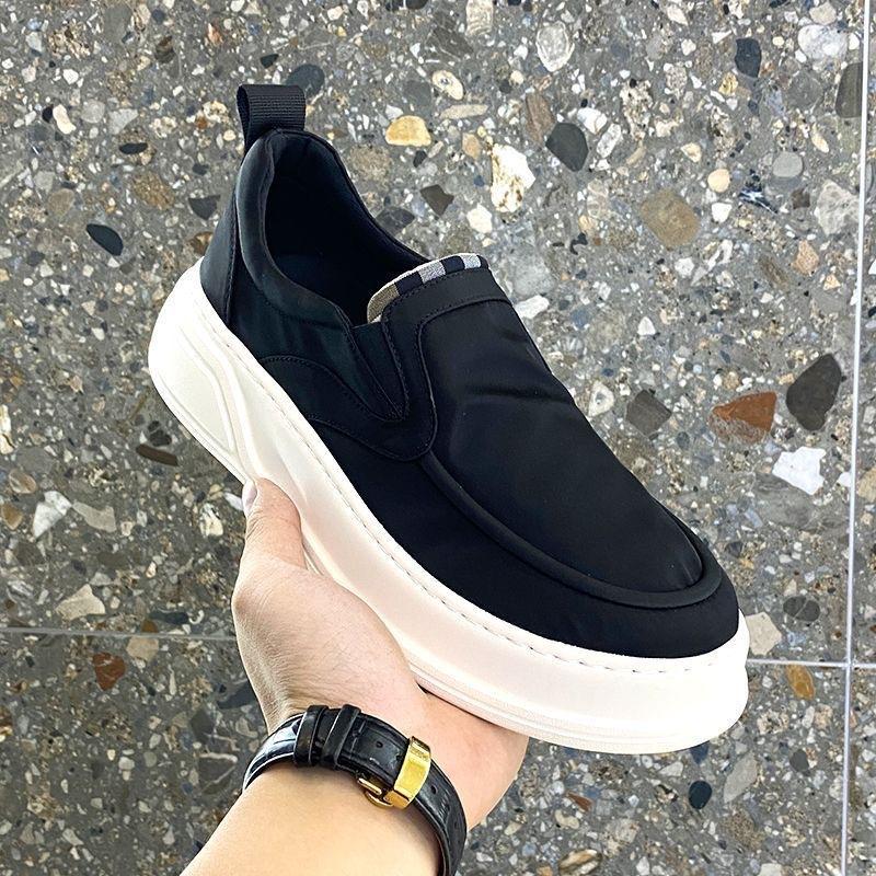 Summer Men's Shoes 2025 Spring and Summer New Board Shoes Versatile Soft Sole Comfortable and Breathable One-pedal Lazy Casual Cloth Shoes