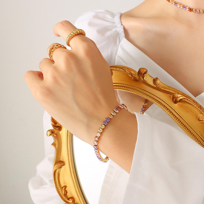 Elegant Noble Lady Necklace and Bracelet Set with Zircon Accents