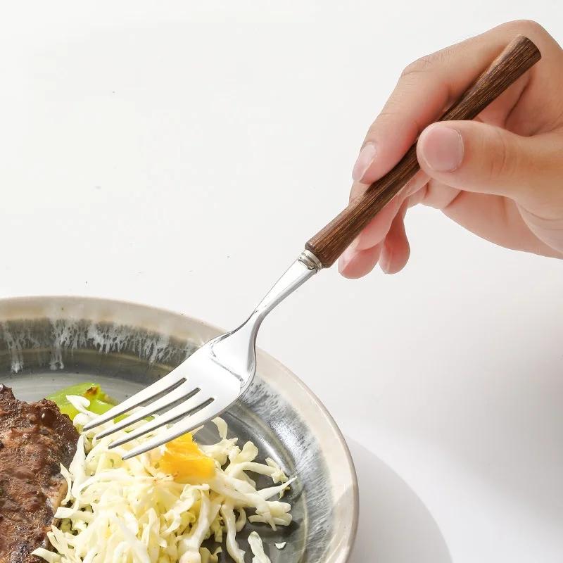 Nádobí z nerezové oceli Dřevěná rukojeť Sada příborů Nůž Vidlička Lžíce Čajová lžička Nůž na steak Dezert Kávová naběračka Pomůcky pro domácnost