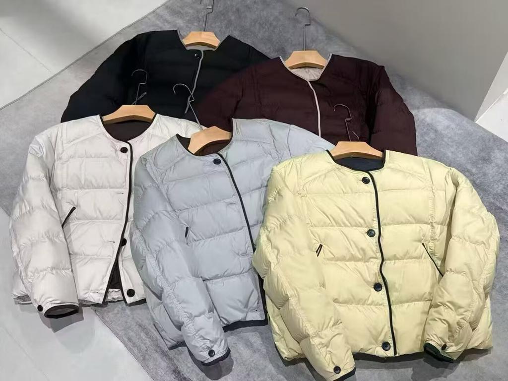New light down jacket women's short round neck white duck down jacket autumn and winter versatile casual loose