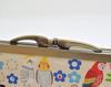 [SHIKISAIDO ORIGINAL COLLECTION] Shikisaido Clasp Wallet, Parakeet Pattern Series (Yellow)