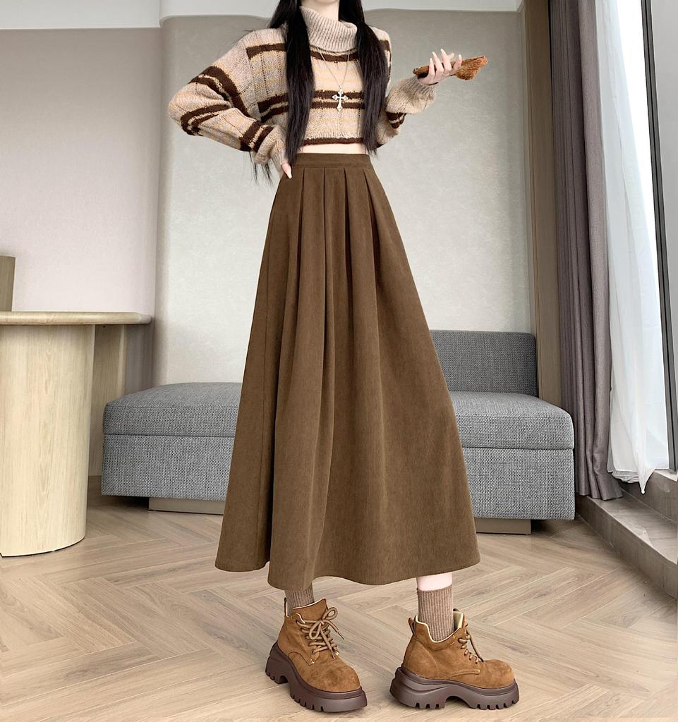 Plus Size Women's Corduroy Pleated A-Line Midi Skirt - Autumn/Winter