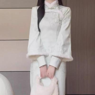 Women's Green Plush Cheongsam with Inverted Large Sleeves - Winter 2025 Warm, Improved Chinese Style