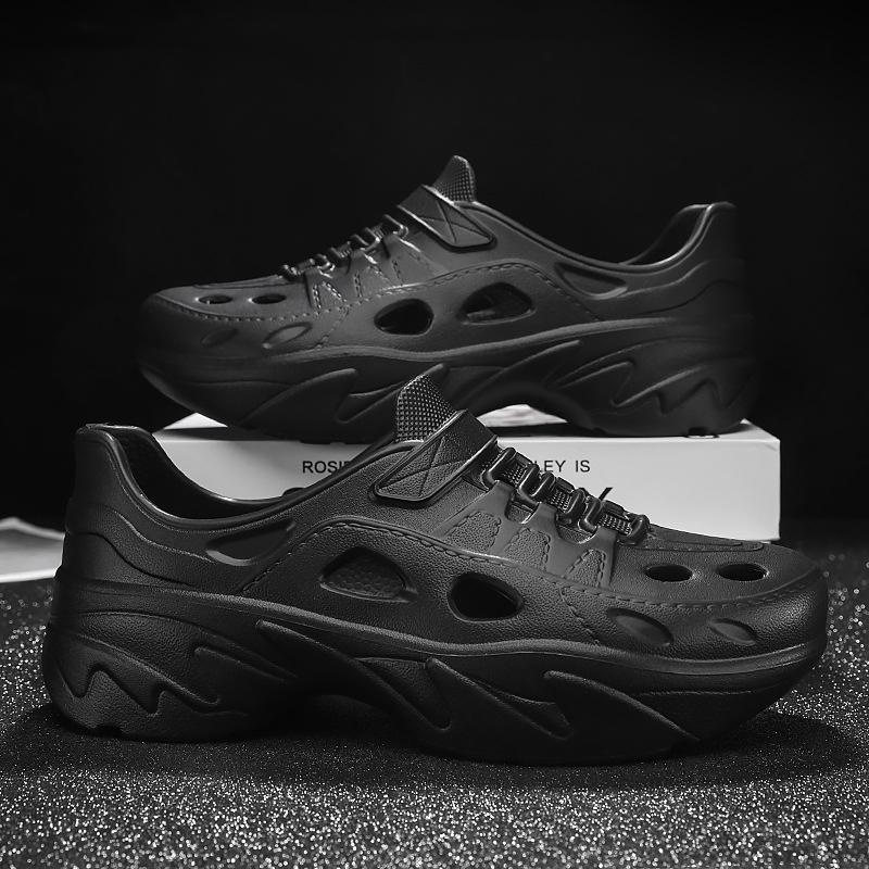 

Baotou hole shoes men drive soft-soled sandals wear summer breathable coconut beach shoes 39 чорний