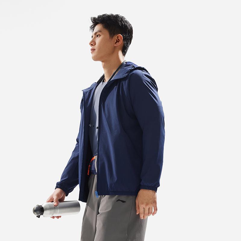 Li-Ning Fitness Series Windproof Water-Repellent Three-Dimensional Cut Fleece-Lined Hooded Zip-Up Sports Jacket Men Jackets Deep-Navy AFDU089-3