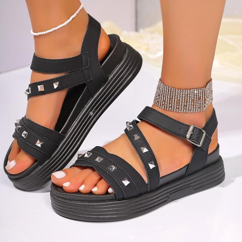 Fashion 2025 Summer Buckle Strap Women's Sandals Fashion Rivet New Casual Plus Size Comfortable Open Toe Best Seller Platform Sandals