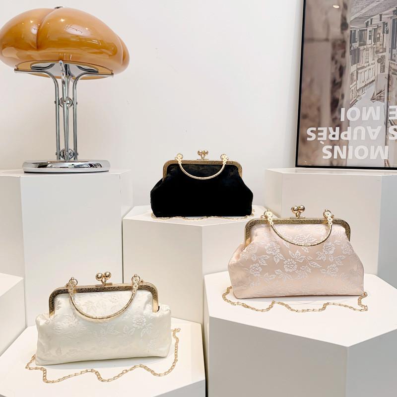 Retro Embroidered Floral Chinese Bag 2024 Summer Stylish China Wind Chain Handbag